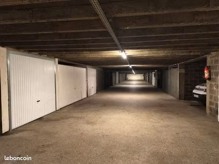 garage double box fermé