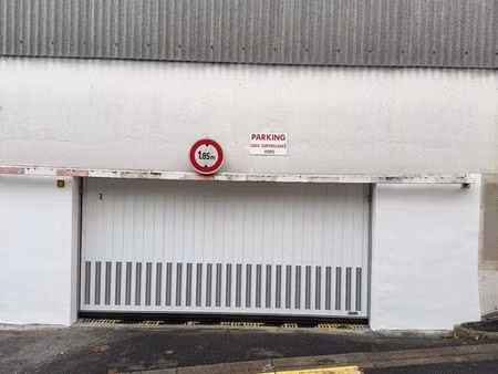 lot de 12 boxes à thiais - 9 6% rentabilité