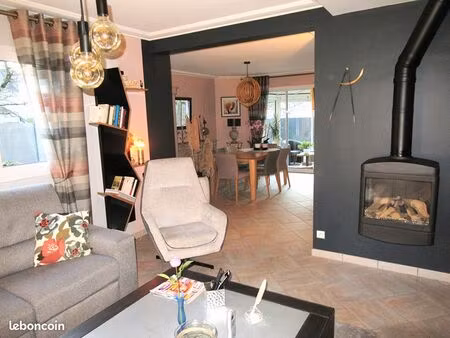 maison 7 pièces 111 m²