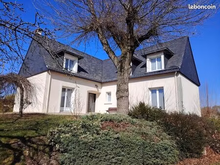 maison 7 pièces 179 m²
