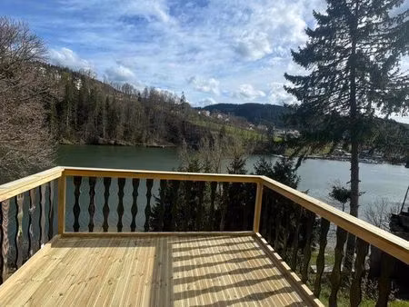 maison de charme en bord de rivière