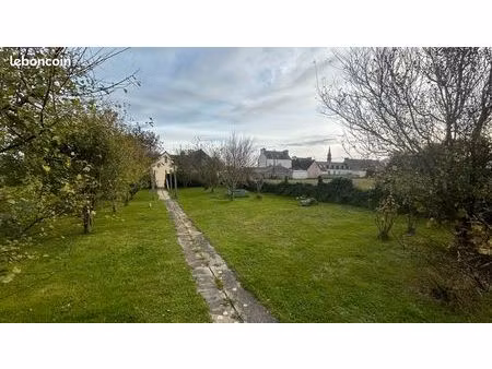 terrain – verger à 3 min à pied du bourg