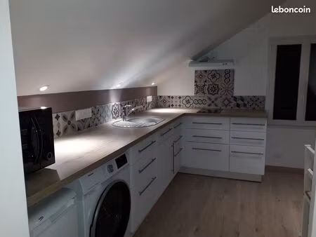 t2 rénové à louer