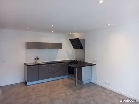 t4 saint claude centre