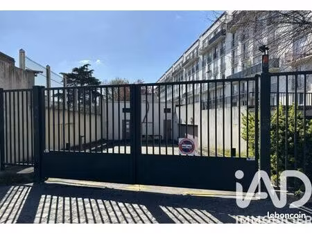parking/box ivry-sur-seine