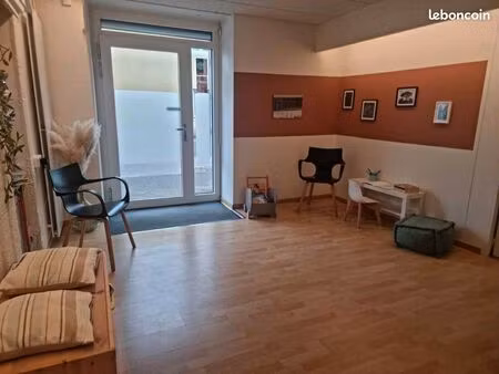 bureau dans local commercial