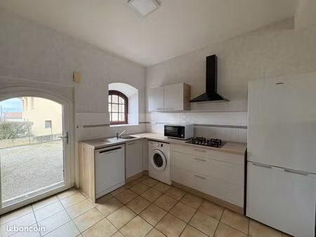 château 4 pièces 82 m²