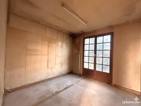 créteil centre – maison 7 pièces avec dépendance  jardin et fort potentiel