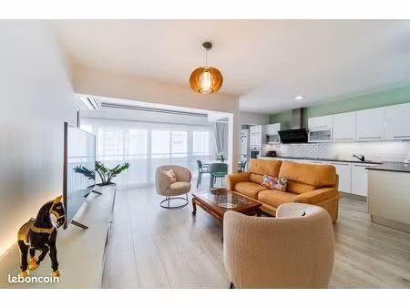 superbe appartement dernier étage