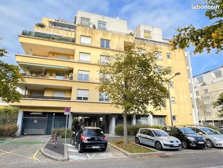 garage / box 15 m² grenoble