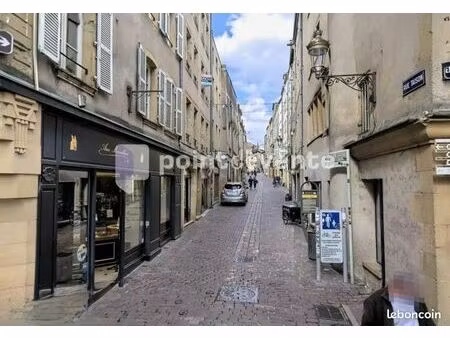 local commercial 224 m²