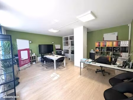 local commercial 54 m² metz