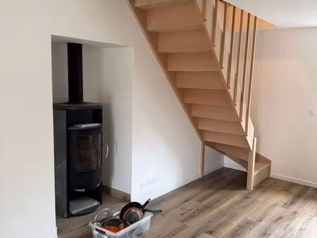 ancienne ferme fortifiée à louer