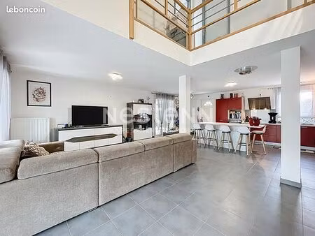 maison 6 pièces 125 m²