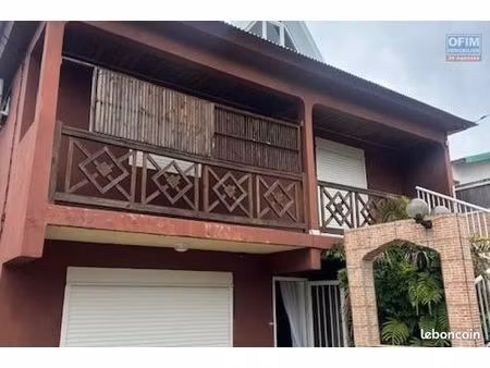 villa 5 pièces 121 m²