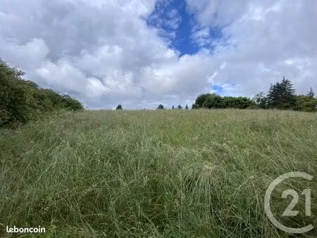 terrain 3 181 m² chimilin