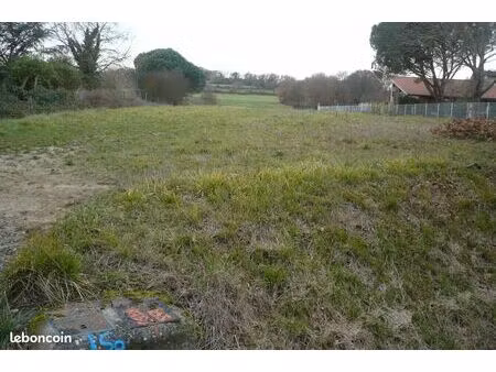 terrain constructible 645 m²