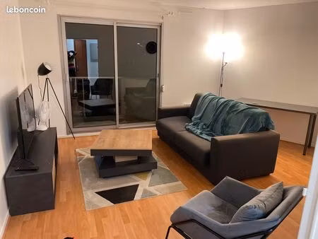 t2 -46 m2- quartier la butte-polygone-proch e c.v + tram/bus pour chu- loyer 625. + ch