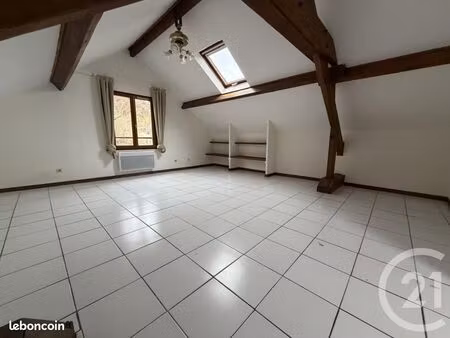 studio 1 pièce 25 m²