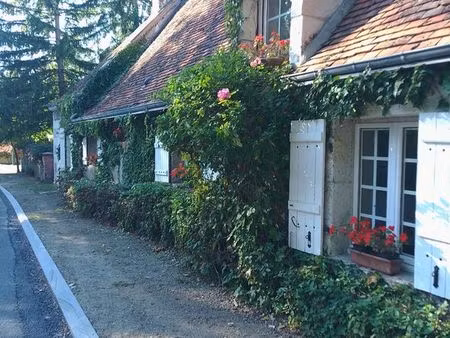 à loches maison de caractère en parfait état