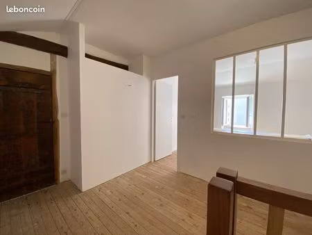 maison en hyper centre ville cholet jardin et parking privé