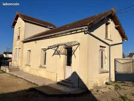 à louer maison germigny