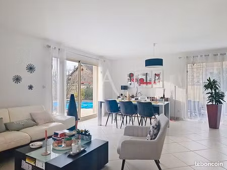 maison 6 pièces 167 m²
