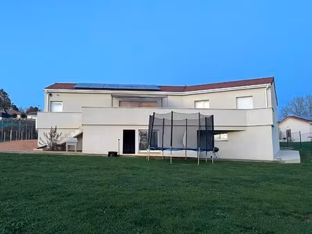 vente maison 6 pièces 110 m² amplepuis (69550)