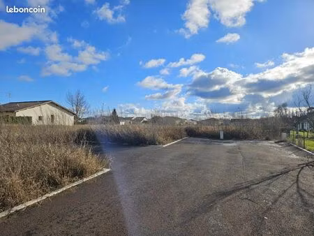 terrain 750 m² saint pierre de mons