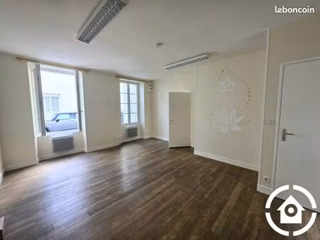 local professionnel / bureau – centre-ville cognac – disponibilité immédiate