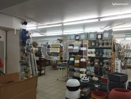 local commercial 500 m²