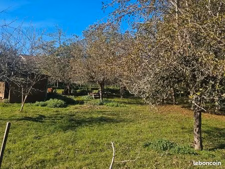 terrain 900 m² bazas