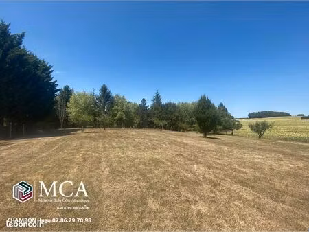 terrain 2 235 m² bon encontre