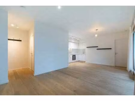 app. lumineux de 1ch avec grande terrasse