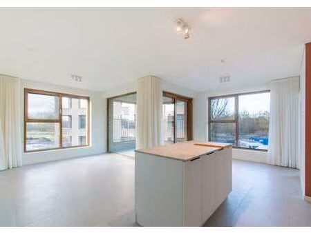 app. comfortable et tranquille 2ch avec belle terrasse