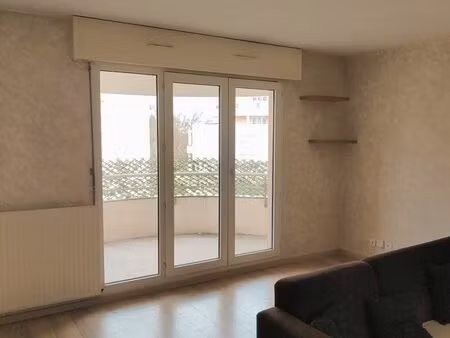 a vendre appartement de 48m2 avec balcon et parking sécurisé