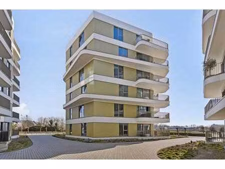 appartement de 2 chambres avec vue sur l'eau à louer