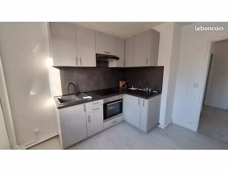 appartement 3 pièces 590 hors charges