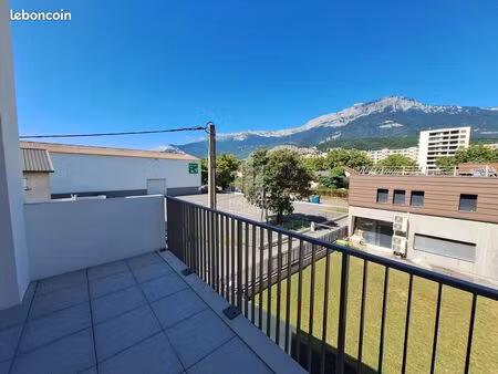 appartement 3 pièces 64 m²