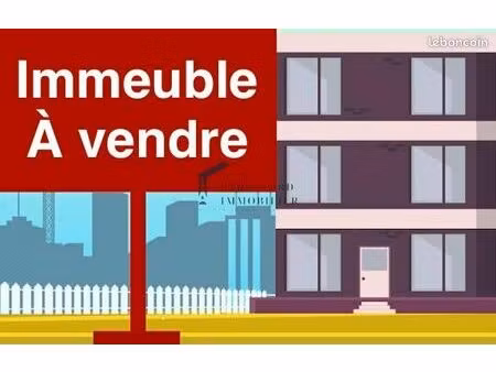 immeuble 30 pièces 723 m²