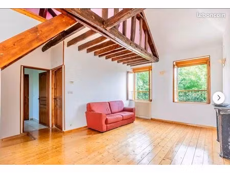 location appartement 3 pièces + terrasse de 38 m2