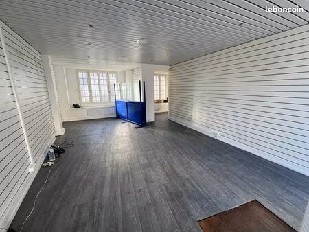 local commercial 47 m² corbeil essonnes