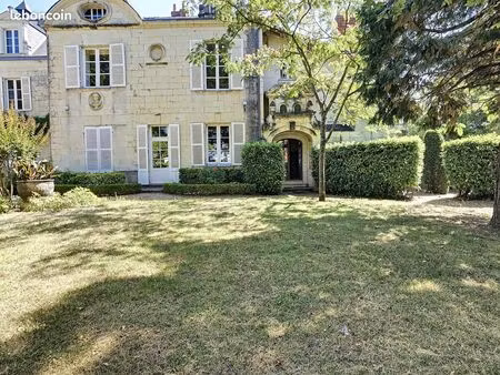 propriété 5 pièces 232 m²