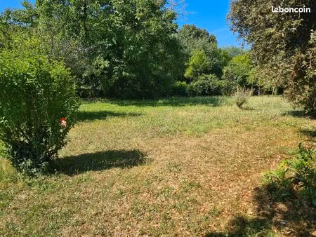 terrain 605 m² saint quentin de baron