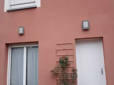 charmante maison récente dans résidence familiale et sécurisée