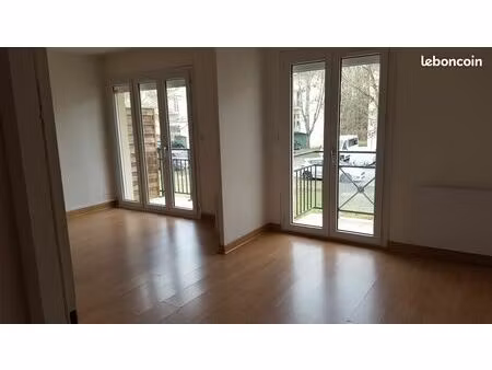 particulier loue appartement type 4 de 75 m2 à chambray les tours