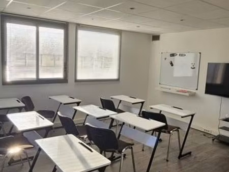 bureau / salle de formation / espace de réunion à louer