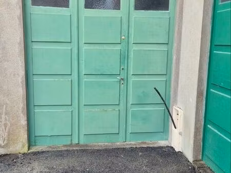 garage à louer électricité comprise