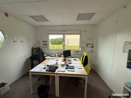 local 380 m² ploufragan