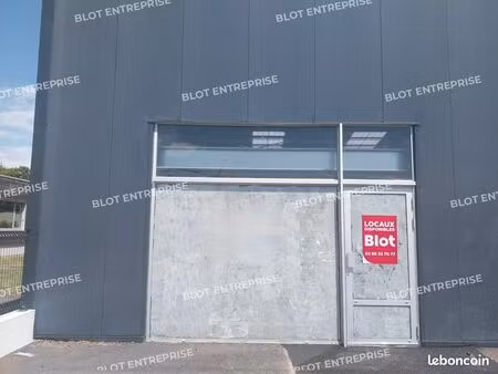 local d'activité 661 m²